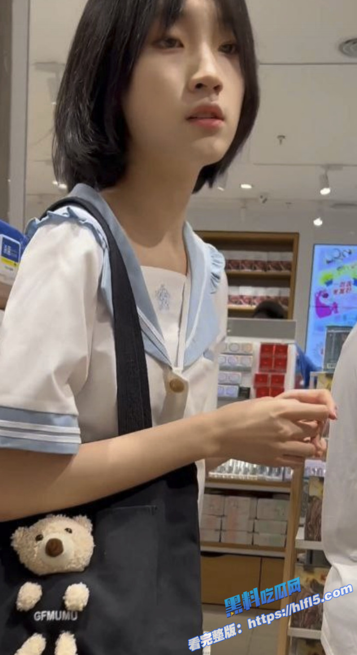 街头抄底偷拍!偷拍大神商场偷拍JK制服高中生 裙底风光被一览无余!3 街头抄底偷拍!偷拍大神商场偷拍JK制服高中生 裙底风光被一览无余!3