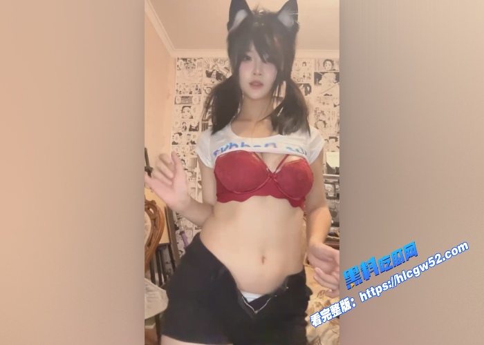 推特极品萝莉眼镜妹羊咩咩最新高价福利合集流出脸B同框自慰反差大秀裸舞纯纯骚母狗一条 图4WH700x500px