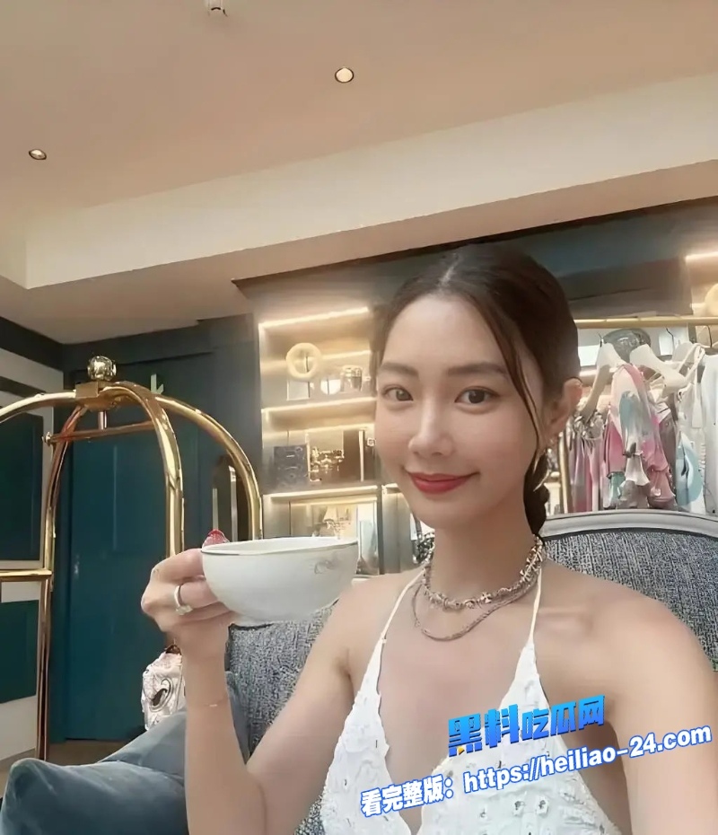 经典永流传怀旧PMV童年梦中女神老师全员出镜AV混剪抖音风看看视频里有没有让你魂牵梦绕的那一位2