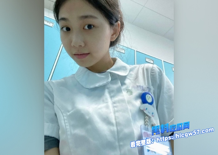 卫校毕业高颜值大眼睛护士小姐姐兼职外围私拍流出线下约炮金主被调教啪啪长得好看身材无敌高质量泄密露脸 图4