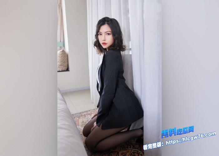 按摩小子原创首发第32期男技师上门按摩偷拍极品气质少妇手指抚摸美穴淫水流出跪在按摩床上求操 图1 按摩小子原创首发第32期男技师上门按摩偷拍极品气质少妇手指抚摸美穴淫水流出跪在按摩床上求操 图1