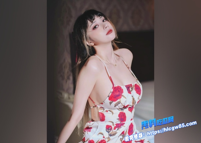 台湾福利姬Haruka芸希360度观察芸希裸体运动极品身材粉嫩大奶掰穴自慰展示粉嫩小穴 3