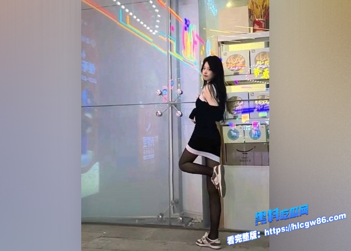 情侣私密泄爆极品反差婊女友黑丝美甲足交狂撸钢屌贱逼一线天抠喷白浆拉丝 8 情侣私密泄爆极品反差婊女友黑丝美甲足交狂撸钢屌贱逼一线天抠喷白浆拉丝 8