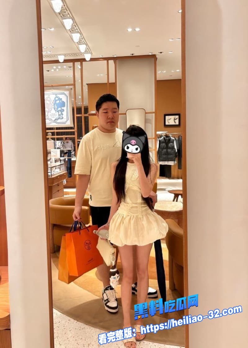 07年反差嫩妹网上秀爹系金主甜蜜日常却被扒出惊天黑料为钱甘愿成精盆母狗 11