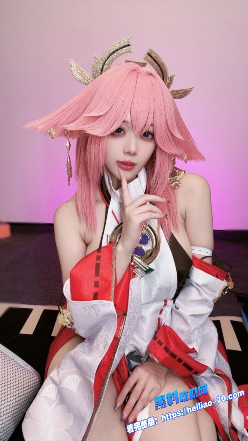 极品福利姬九言COS八重神子私拍放大招美乳全露纤手狂揉骚浪眼神太勾魂17