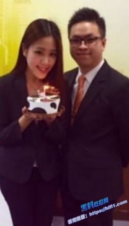 香港地产女神 马纪筠 为了上位选择和油腻上司上床做爱 穿着丝袜被小鸡巴抽插！3