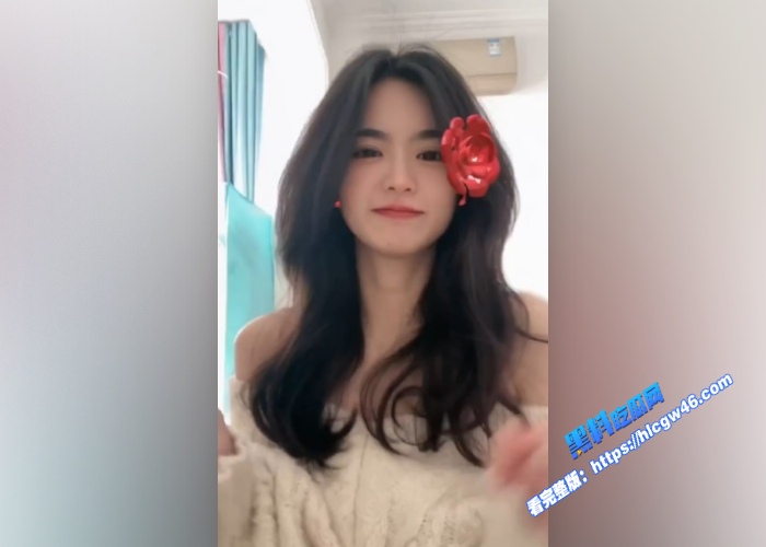 极品颜值小母狗跪地舌舔肉棒抱在怀里对着镜子抠穴抠到高潮颤抖浑身瘫软 图2WH700x500px