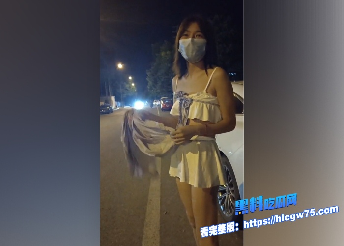 浙江风骚苗条少妇小鸟医人户外露出视频合集真空透明瑜伽裤小穴都能看见户型 图1 浙江风骚苗条少妇小鸟医人户外露出视频合集真空透明瑜伽裤小穴都能看见户型 图1