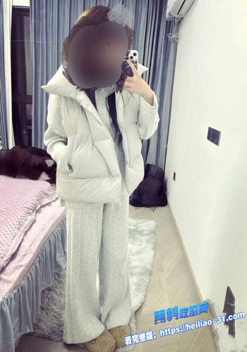 海角乱伦姐弟禁忌惊魂翻车弟弟正扶着姐姐翘臀卖力猛干老爸突然回家差点当场曝光无法收场2 海角乱伦姐弟禁忌惊魂翻车弟弟正扶着姐姐翘臀卖力猛干老爸突然回家差点当场曝光无法收场2