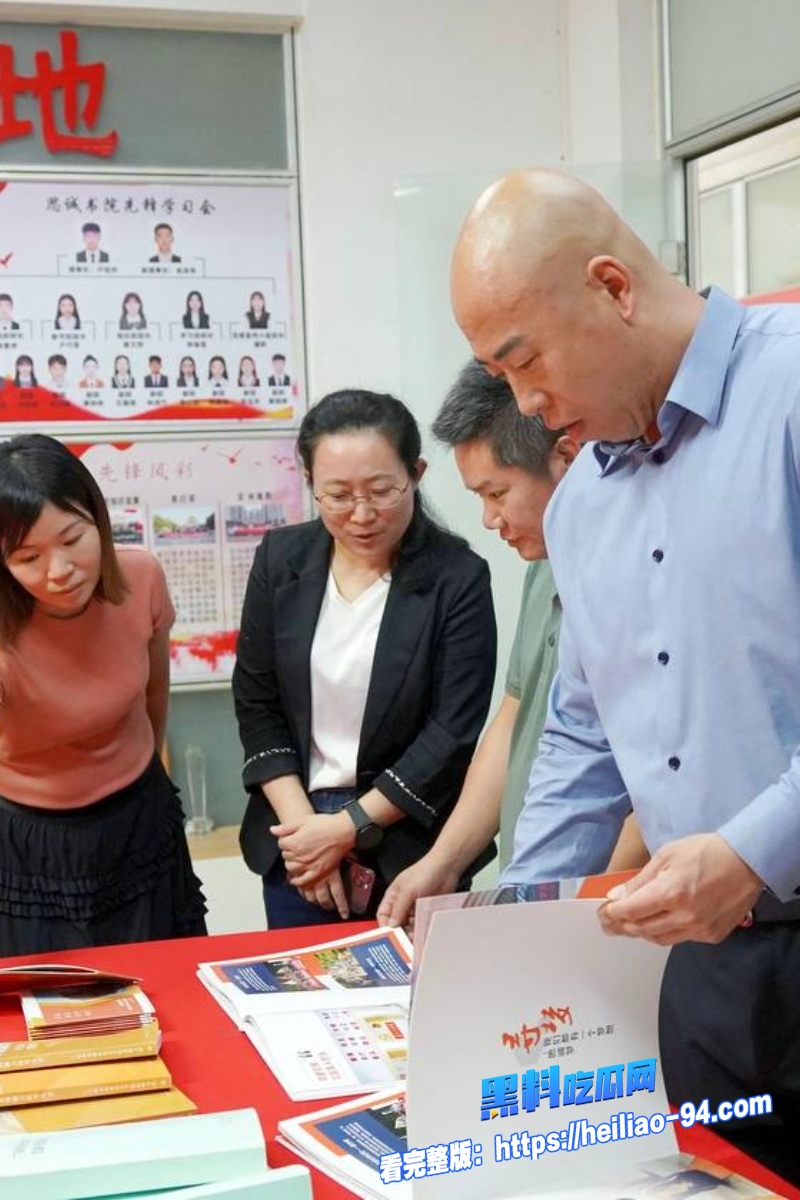 出版社发行部主任李健2
