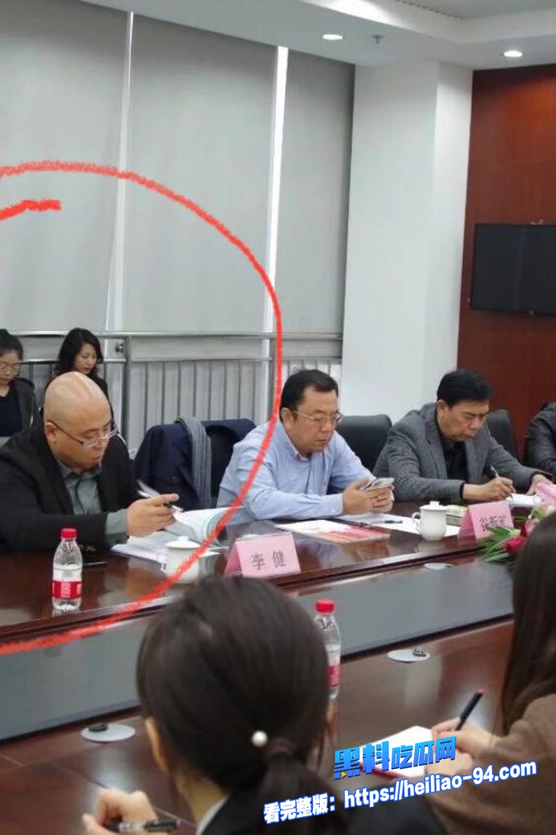 出版社发行部主任李健5
