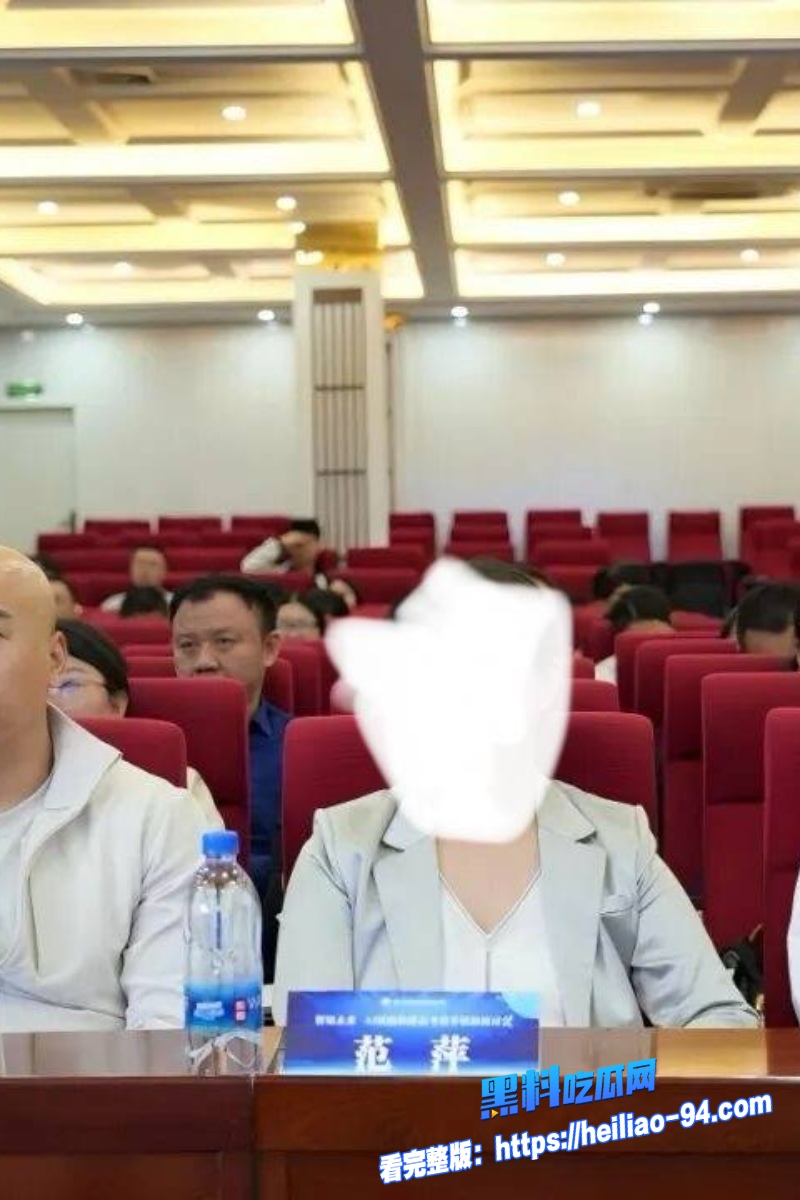 出版社发行部主任李健11