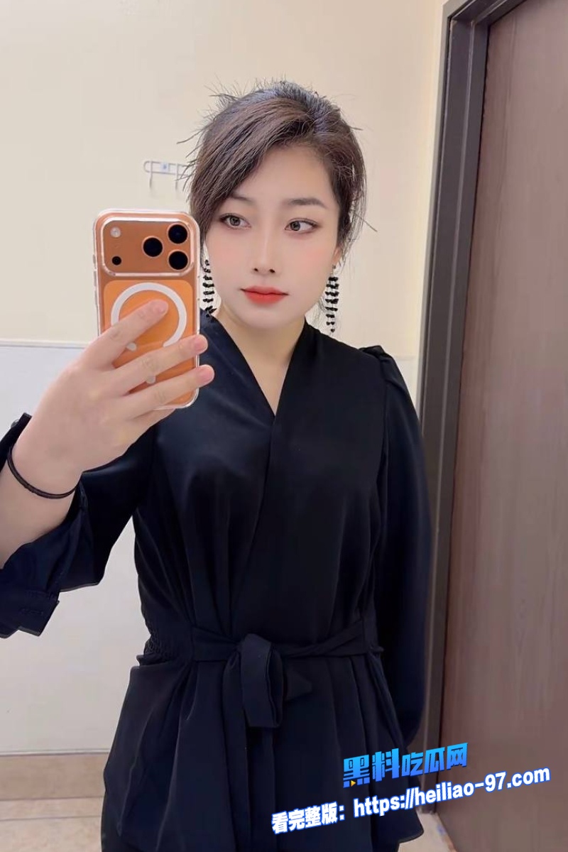 洛杉矶华人网红小唐酱香饼9