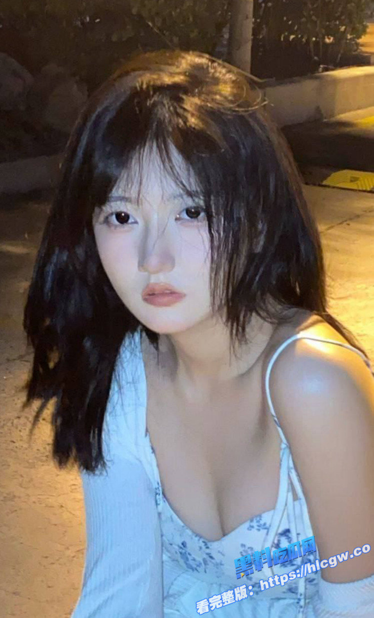 高颜值反差婊 表面清纯 内心淫荡 母狗和男友啪啪做爱视频流出!图4 高颜值反差婊 表面清纯 内心淫荡 母狗和男友啪啪做爱视频流出!图4