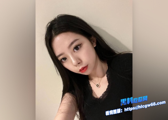 真实乱伦高颜值性感表姐和姐夫分居两地趁表姐独守空房骚穴难痒我乘虚而入直接爆操表姐以前做过模特身材极品 图2