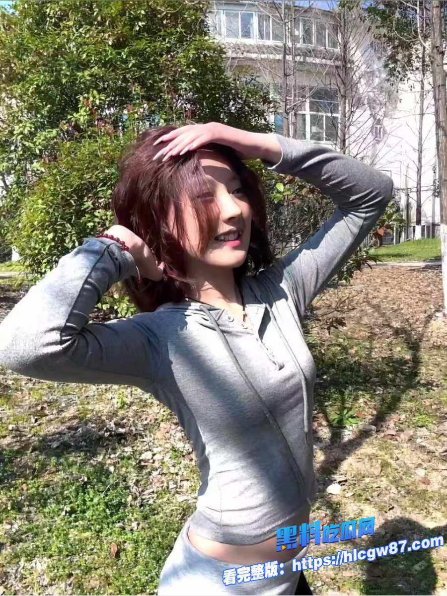 稚嫩学生妹和男友直播不雅视频流出 1