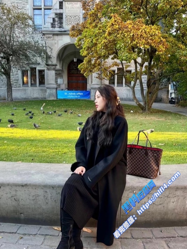 复旦大学女博士 李敏 白天气质冷艳 夜晚放荡淫骚 口交深喉技术超强 肥臀撅起被后入爆操！5