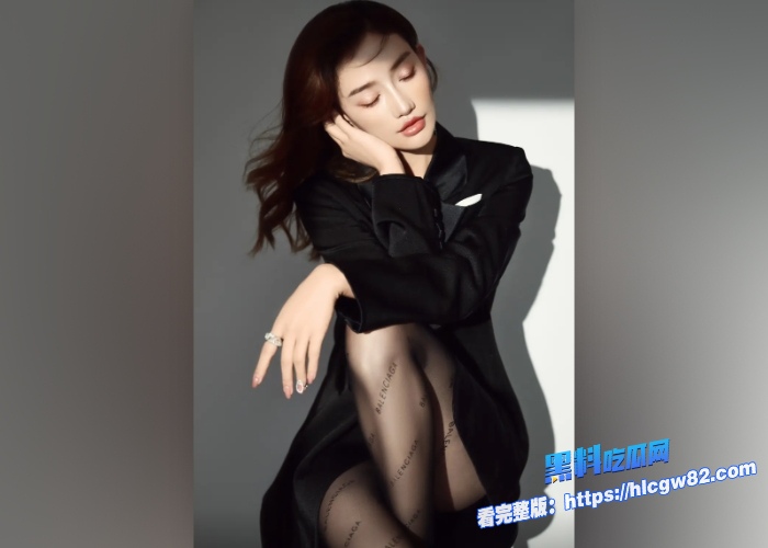 雨天野外露营黑丝美腿妻子在帐篷里足交诱惑狠狠后入抽插内射老婆的淫叫和雨滴的声音让人身心愉悦 图1