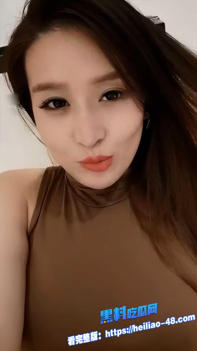 网红牛奶秋刀姨明码标价200元10分钟抖音直播卖身材卖内裤这姐是真不怕封号啊 1 网红牛奶秋刀姨明码标价200元10分钟抖音直播卖身材卖内裤这姐是真不怕封号啊 1