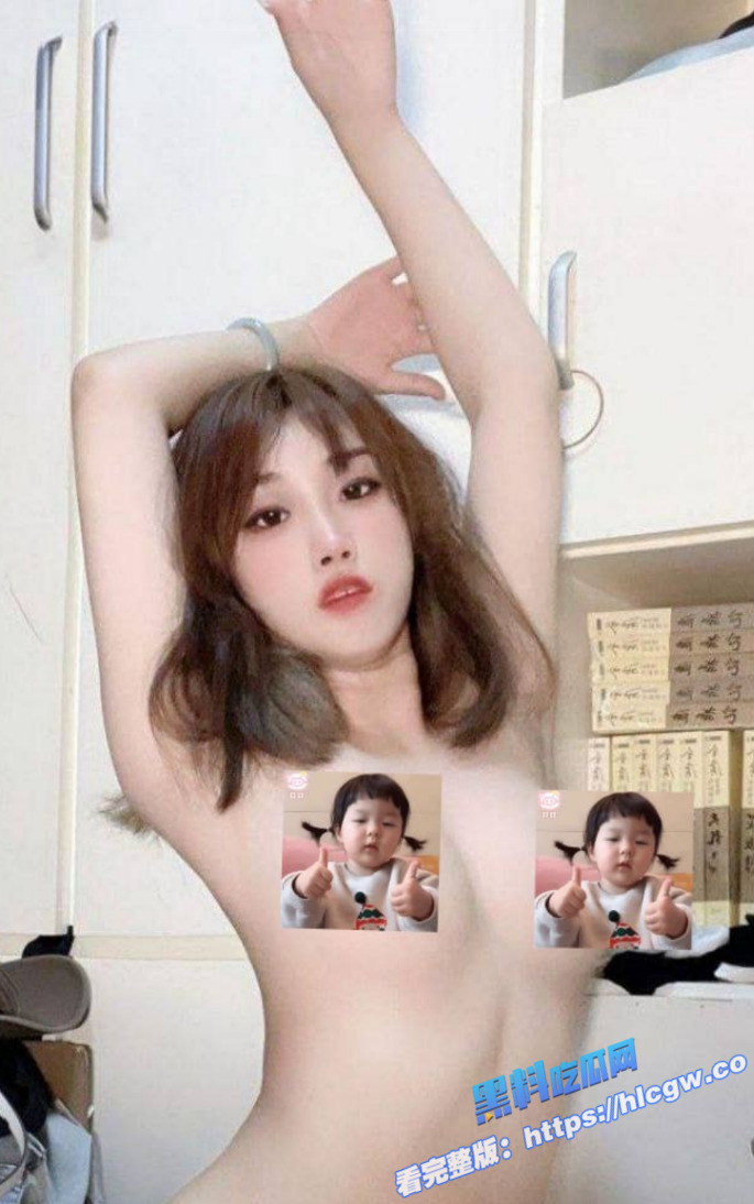 高颜值学生妹 在宿舍偷偷自拍裸舞 长相甜美穿着肉丝袜在寝室拍摄粉嫩鲍鱼！图1