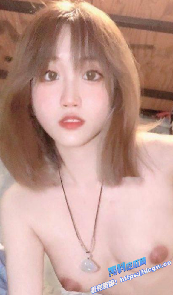 高颜值学生妹 在宿舍偷偷自拍裸舞 长相甜美穿着肉丝袜在寝室拍摄粉嫩鲍鱼！图2
