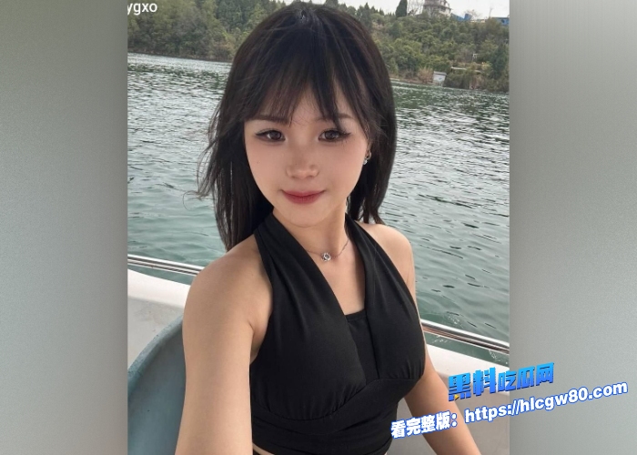 四川高颜值美女陪玩肖秋柔电竞酒店被大哥镜子前狠狠后入猛操跪地舔屌服务贴心五星好评4