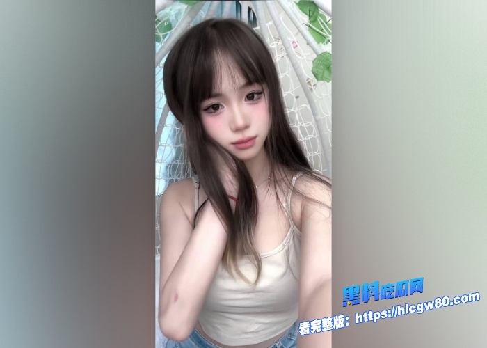 四川高颜值美女陪玩肖秋柔电竞酒店被大哥镜子前狠狠后入猛操跪地舔屌服务贴心五星好评8