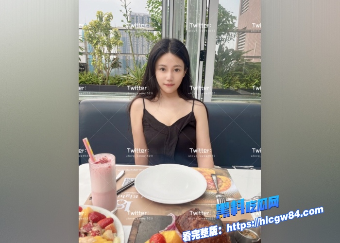 深圳最骚的人妻 深圳小梨涡 土豪私人定制视频曝光 火辣身材户外全裸口交大屌十分刺激! 4 深圳最骚的人妻 深圳小梨涡 土豪私人定制视频曝光 火辣身材户外全裸口交大屌十分刺激! 4