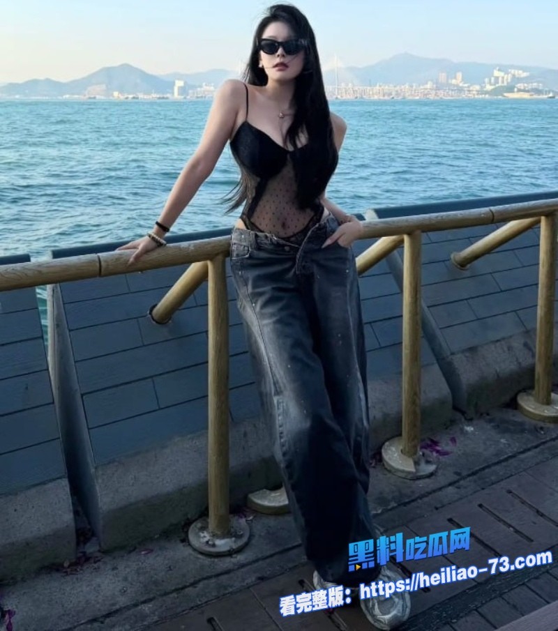 性感车模大长腿主动骑乘男友完美翘臀扭腰套弄肉棒简直淫荡至极3 性感车模大长腿主动骑乘男友完美翘臀扭腰套弄肉棒简直淫荡至极3