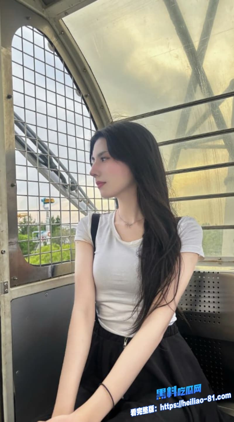 新疆神颜豪乳女友身穿性感黑丝露脸口交巨屌随后遭各种姿势轮番抽插整个过程超刺激2