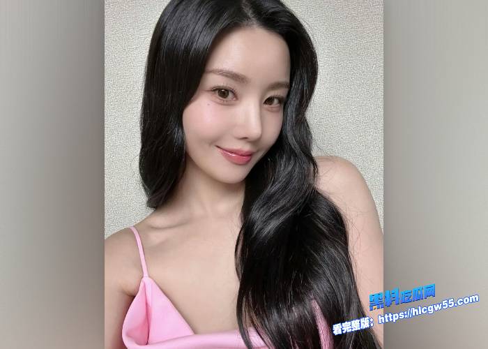韩国女团IZ*ONE明星 权恩妃 现场热舞大秀 豪华巨乳摇晃特写慢动作 这Q弹奶子 给我牛子都看硬了！16.jpg