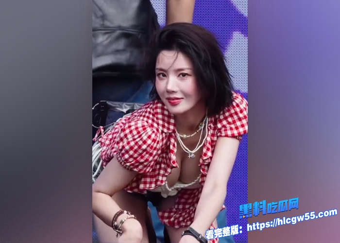 韩国女团IZONE明星 权恩妃 现场热舞大秀 豪华巨乳摇晃特写慢动作 这Q弹奶子 给我牛子都看硬了！ 7WH700x500px