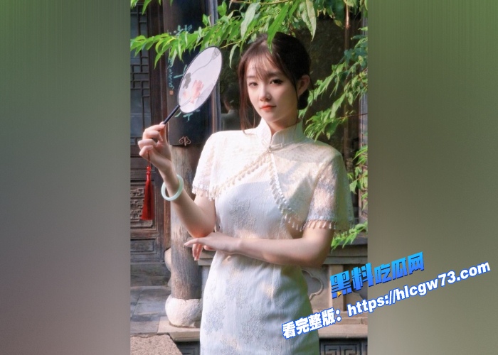 杭州极品顶美尤物吴语萌与金主做爱视频流出好逼被这废男糟蹋了女上位雪白巨乳怼屏幕太香了 图1