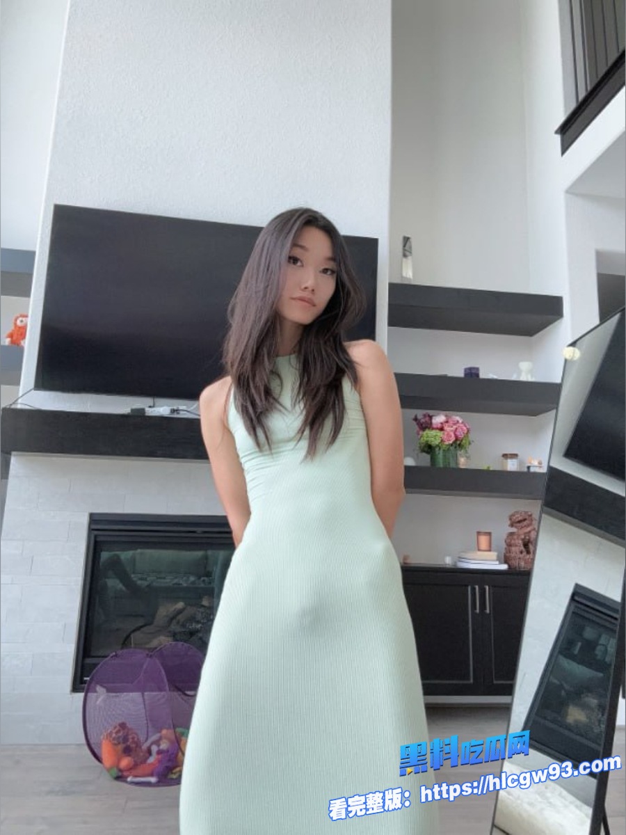 女留学生lucymochi极品身材性感骚逼 4