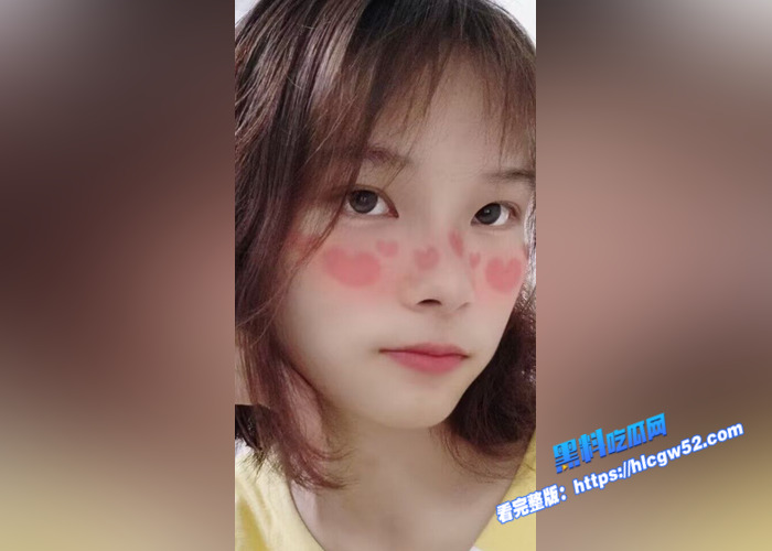 真实偷拍!偷拍自己的姐姐和表妹洗澡 姐姐身材苗条很有御姐范 表妹酮体粉嫩 诱惑力十足2 真实偷拍!偷拍自己的姐姐和表妹洗澡 姐姐身材苗条很有御姐范 表妹酮体粉嫩 诱惑力十足2