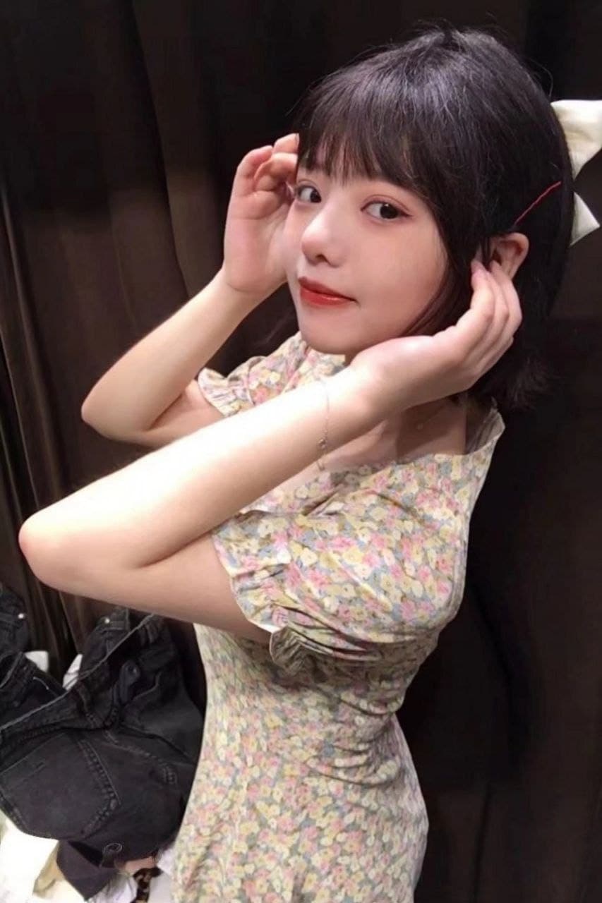 可爱美少女 李月 反差母狗私下是金主的母狗各种调教自慰啪啪