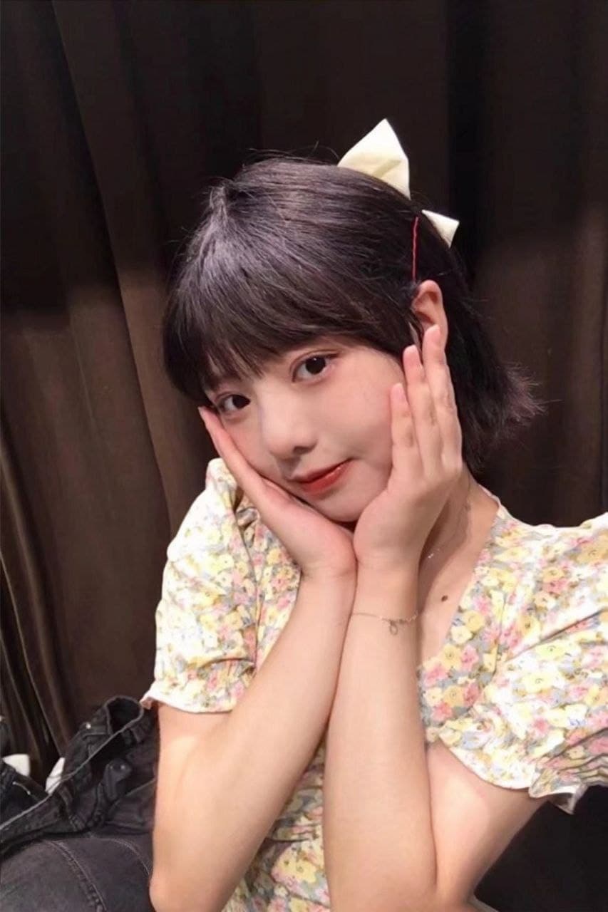 可爱美少女 李月 反差母狗私下是金主的母狗各种调教自慰啪啪