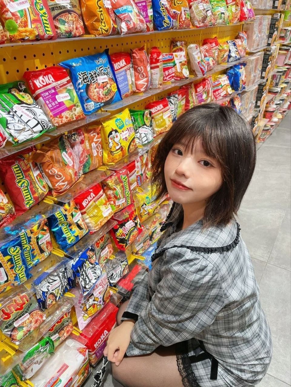 可爱美少女 李月 反差母狗私下是金主的母狗各种调教自慰啪啪