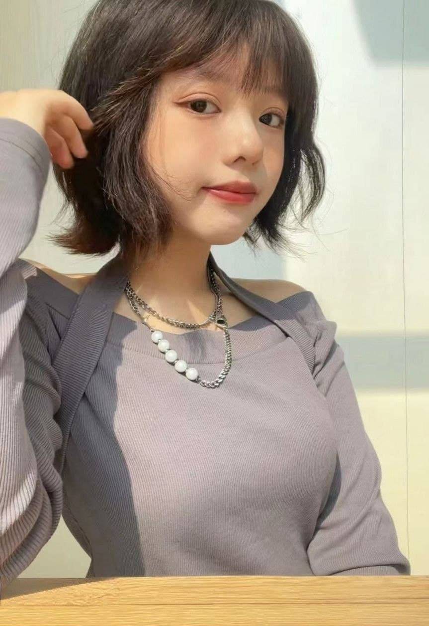 可爱美少女 李月 反差母狗私下是金主的母狗各种调教自慰啪啪