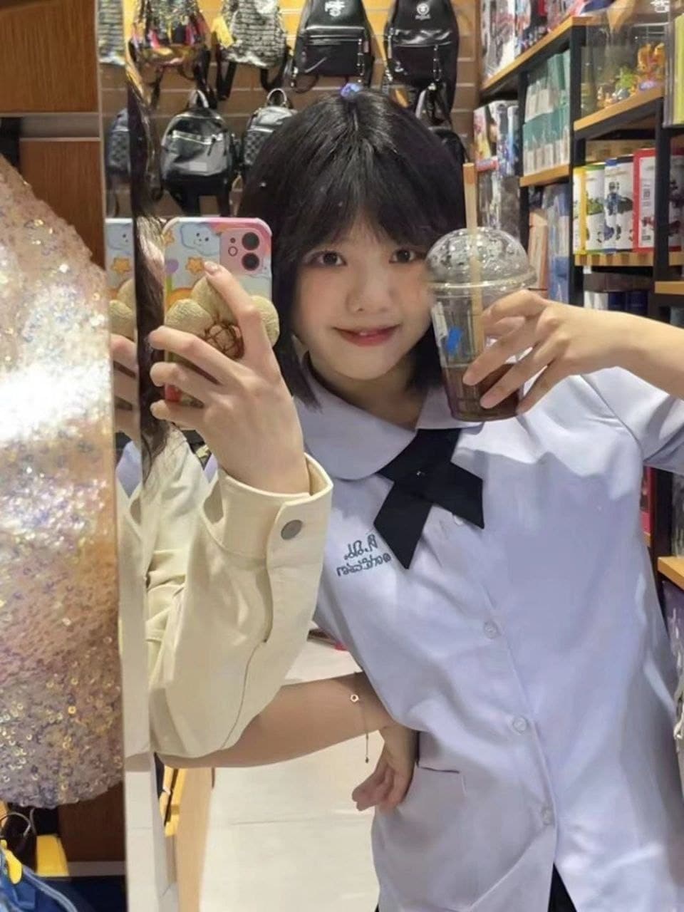 可爱美少女 李月 反差母狗私下是金主的母狗各种调教自慰啪啪
