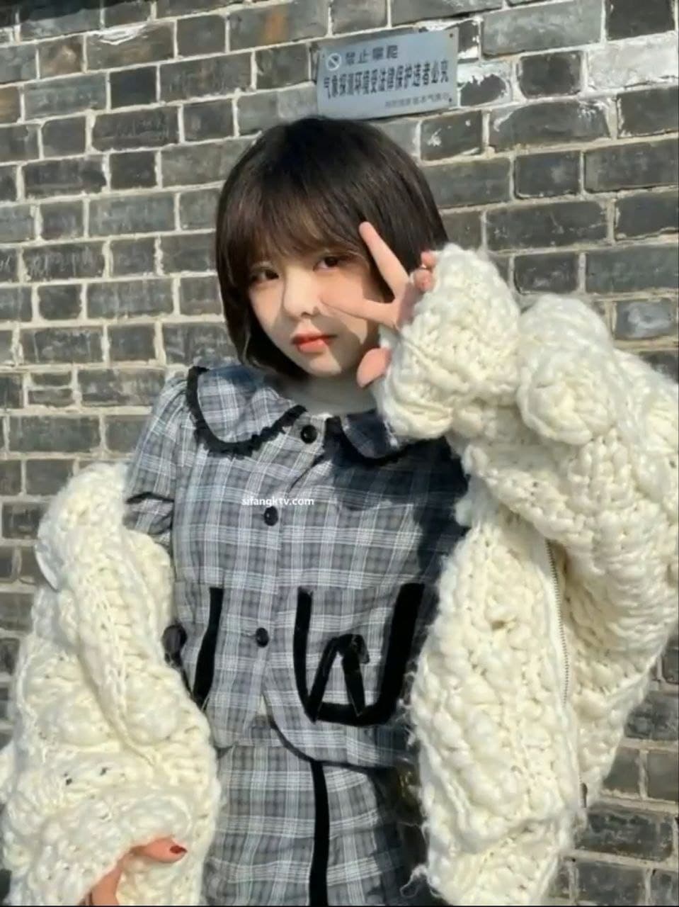 可爱美少女 李月 反差母狗私下是金主的母狗各种调教自慰啪啪