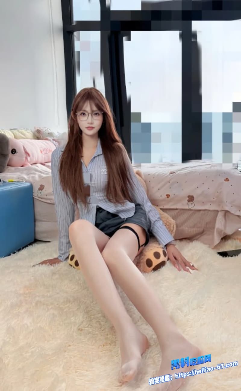 清纯精神小妹配纹身大长腿与金主在酒店内疯狂做爱骚穴直接被浓稠精液灌满5 清纯精神小妹配纹身大长腿与金主在酒店内疯狂做爱骚穴直接被浓稠精液灌满5