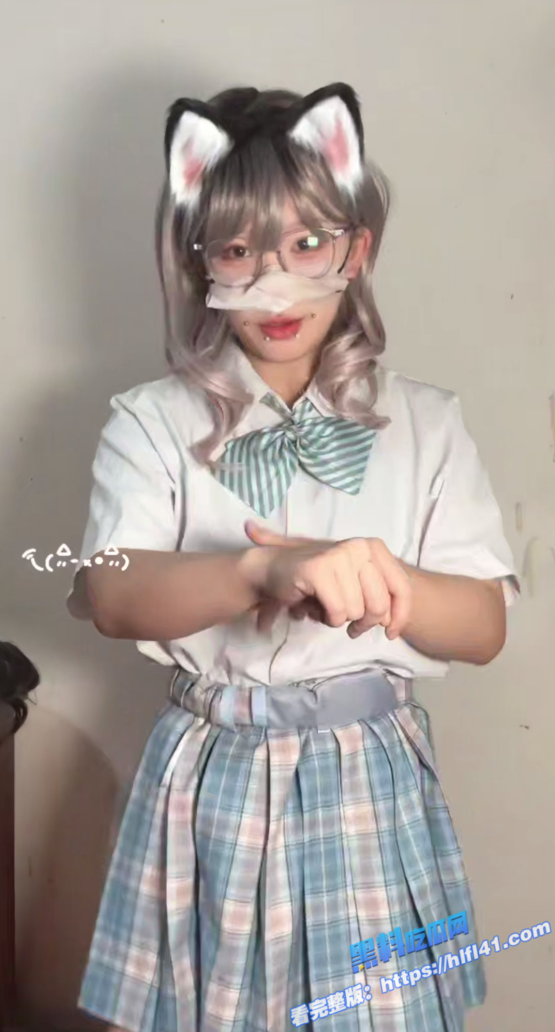 推特萝莉福利姬 嗨酱 抖音风裸舞 镜头特写展示骚穴 穿着白丝抬起双腿自慰蜜穴1 推特萝莉福利姬 嗨酱 抖音风裸舞 镜头特写展示骚穴 穿着白丝抬起双腿自慰蜜穴1