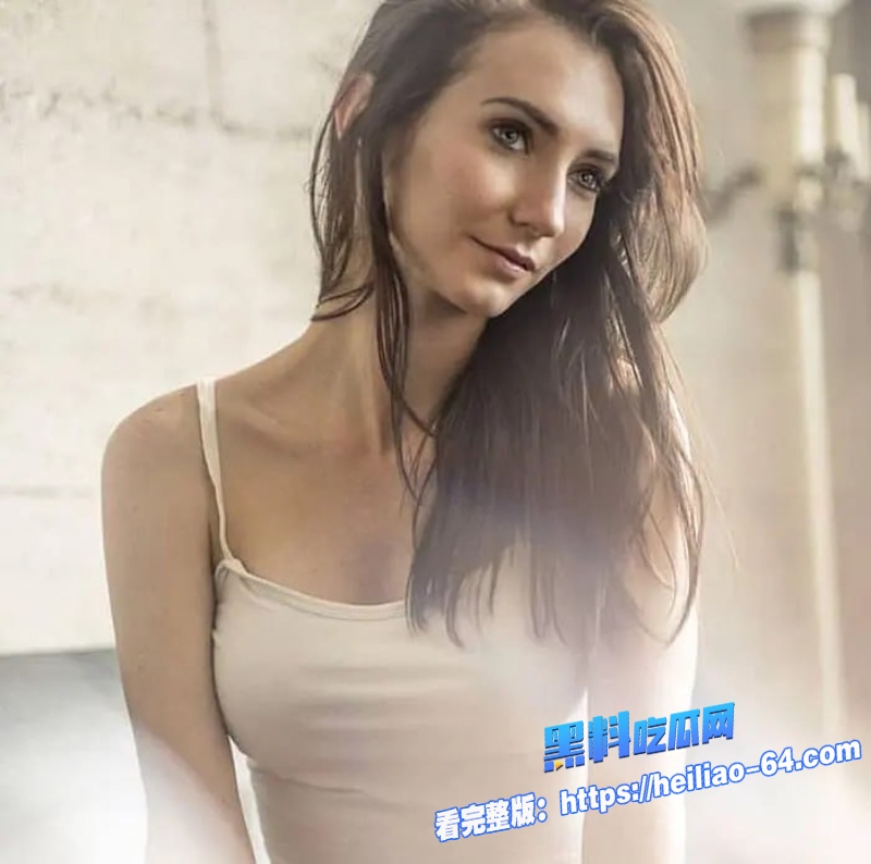 法国女星诺拉莱姆布尔裸露镜头曝光NicolasLeFloch里私密部位看得网友们直呼过瘾2