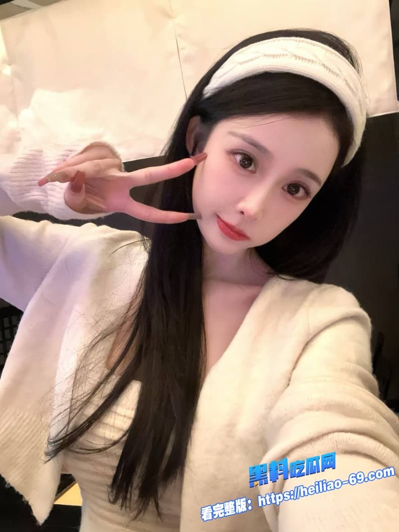 宁夏高挑模特女神被大哥无情拿下顶级反差御姐小嘴惨遭深喉狂操4