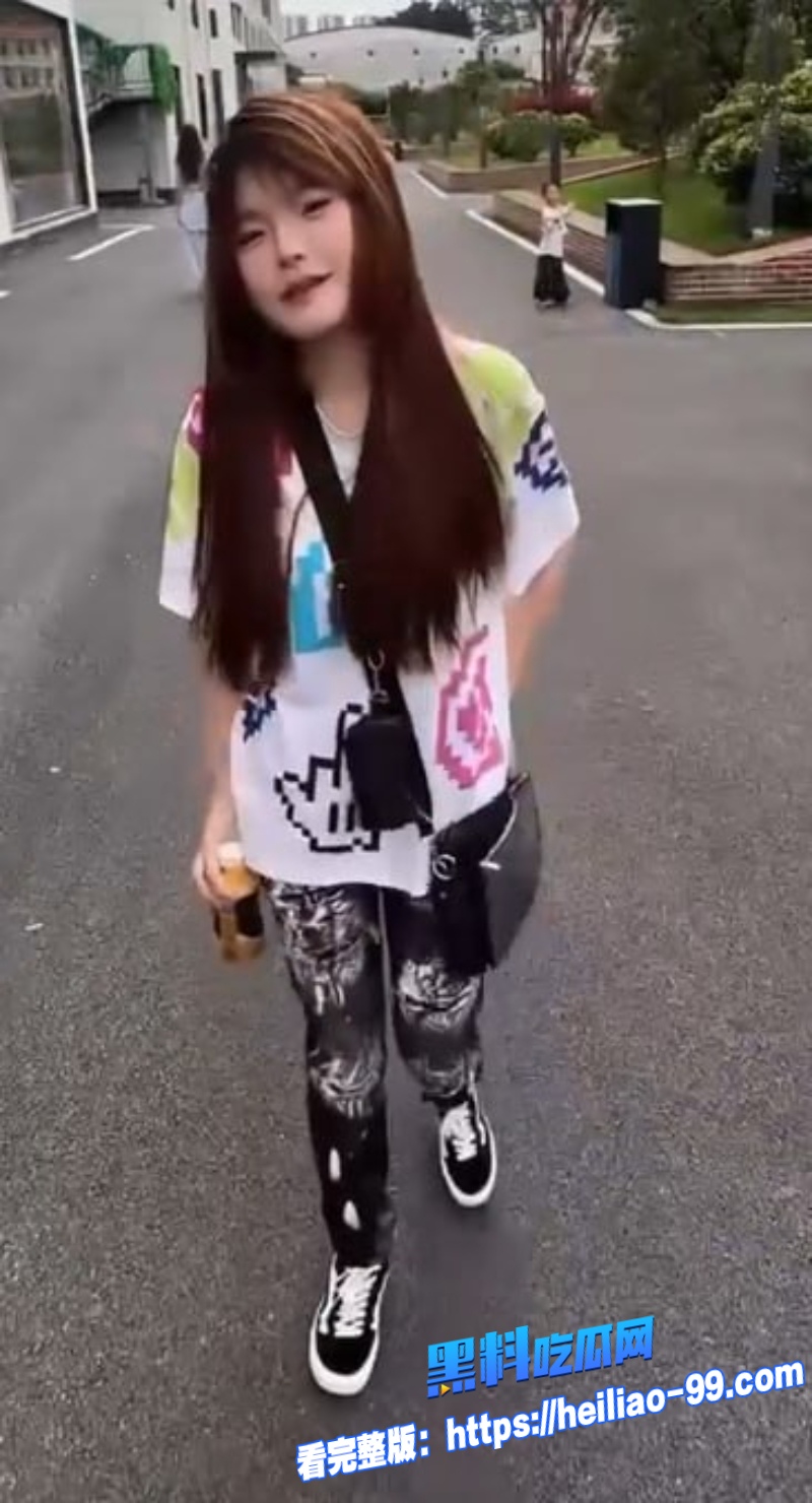 抖音百万粉丝女网红飘哥1