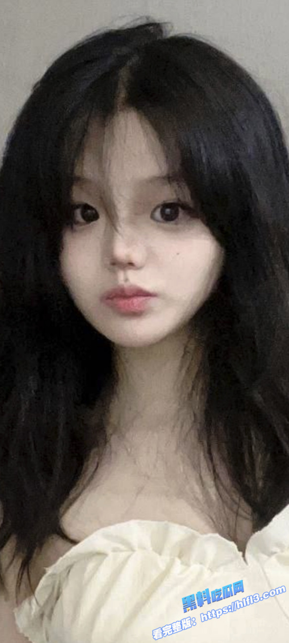 上海交通大学眼镜妹 顾婧萱 童颜巨乳反差学生妹 拍自慰视频勾引富二代！1