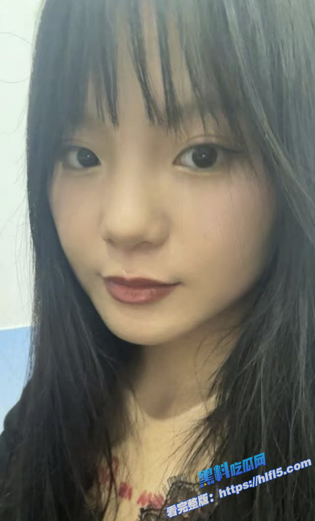 河南02年美女 王梦颖 裸贷5000元还不起 只能自拍自慰视频来抵押贷款！1