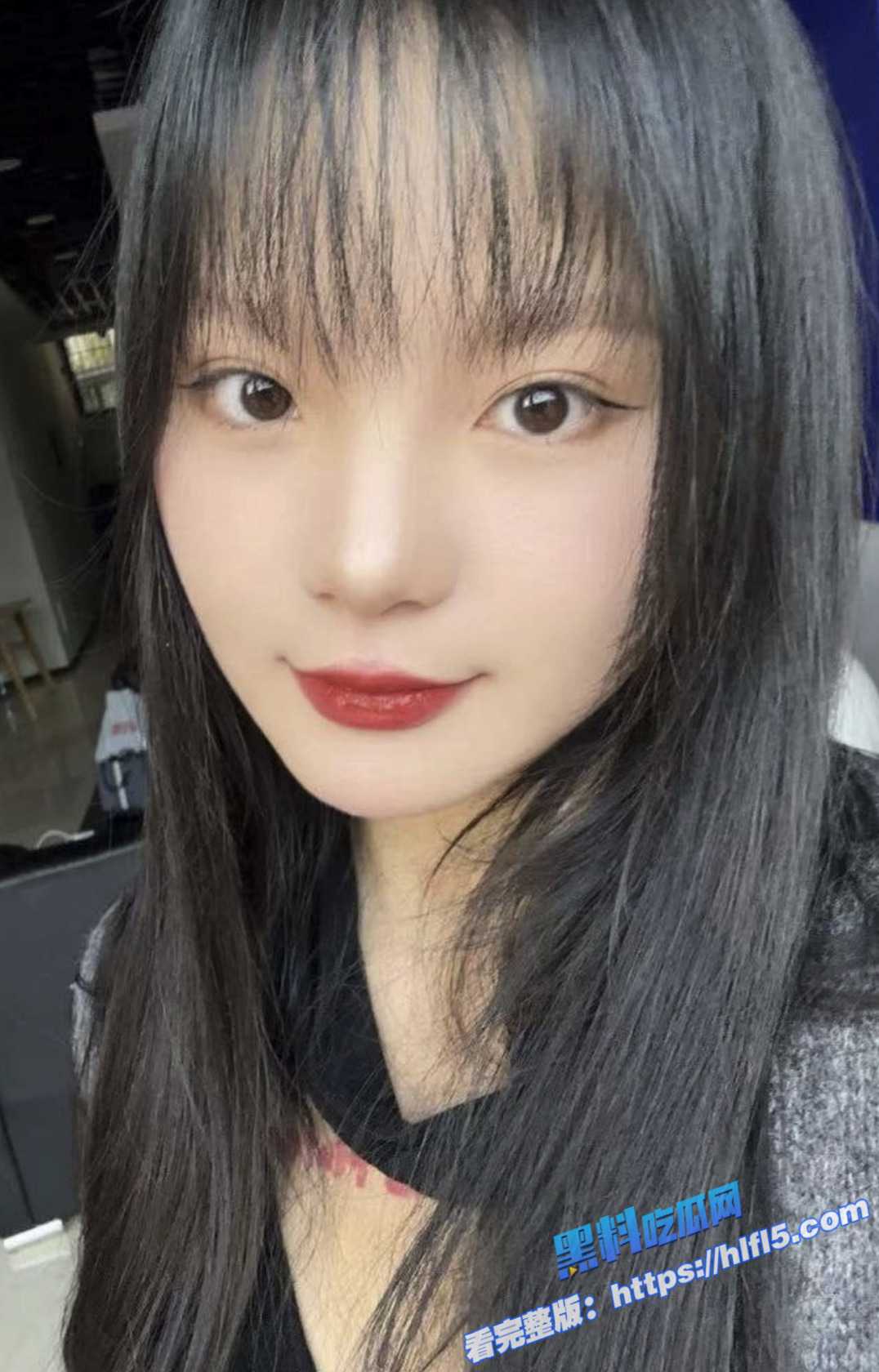 河南02年美女 王梦颖 裸贷5000元还不起 只能自拍自慰视频来抵押贷款！2