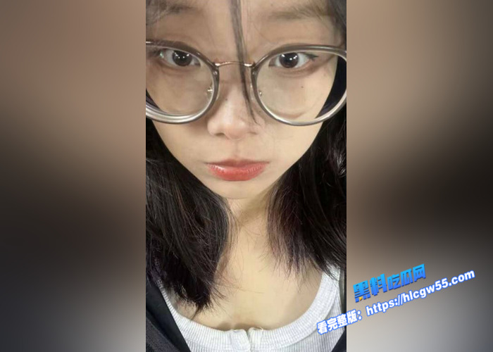 顶级反差眼镜女大学生 被金主包养 宿舍露出自慰私拍 前凸后翘绝顶身材 蜜桃臀乘骑女上位 快把金主榨干了2 顶级反差眼镜女大学生 被金主包养 宿舍露出自慰私拍 前凸后翘绝顶身材 蜜桃臀乘骑女上位 快把金主榨干了2